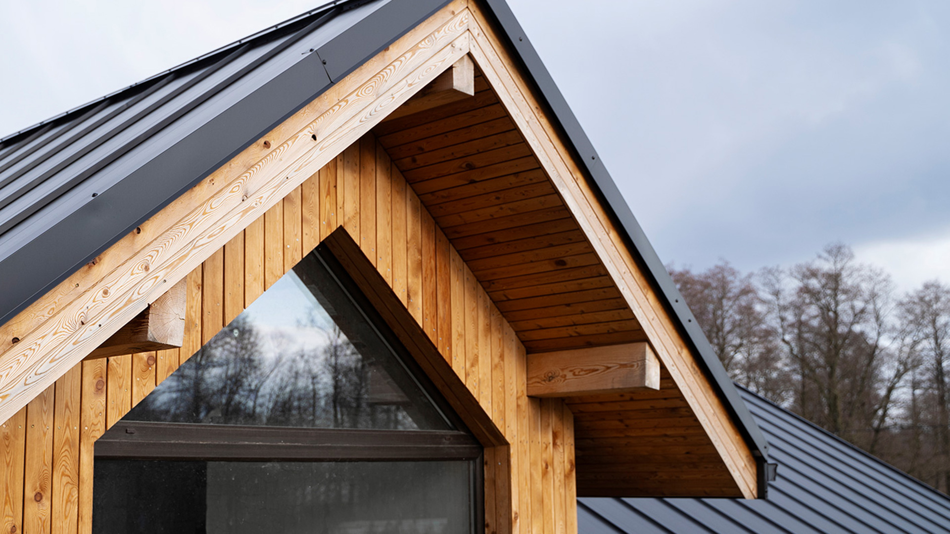If  it’s the odd dislodged / broken tile or a major roof repair we are happy to do it, We also have a large quantity of quality of good used roof and ridge tiles, so we have a good stock to match the existing materials on the roof. 